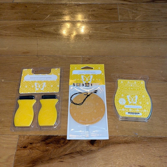 Scentsy Other - NEW Coconut Lemongrass Scentsy Set